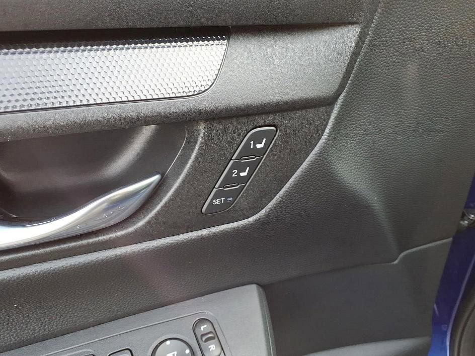 Used 2025 Honda CR-V Sport-L image 11