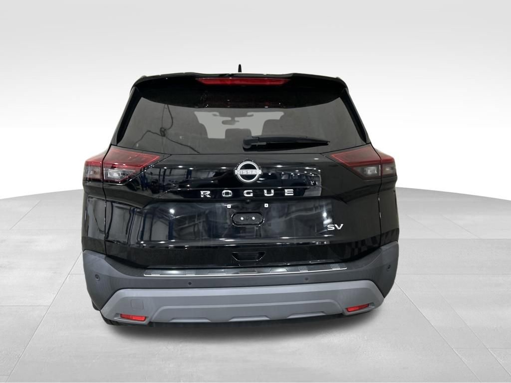 Used 2023 Nissan Rogue SV image 4