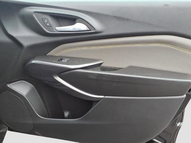 New 2026 Chevrolet Trax ACTIV w/ Driver Confidence Package FWD image 9
