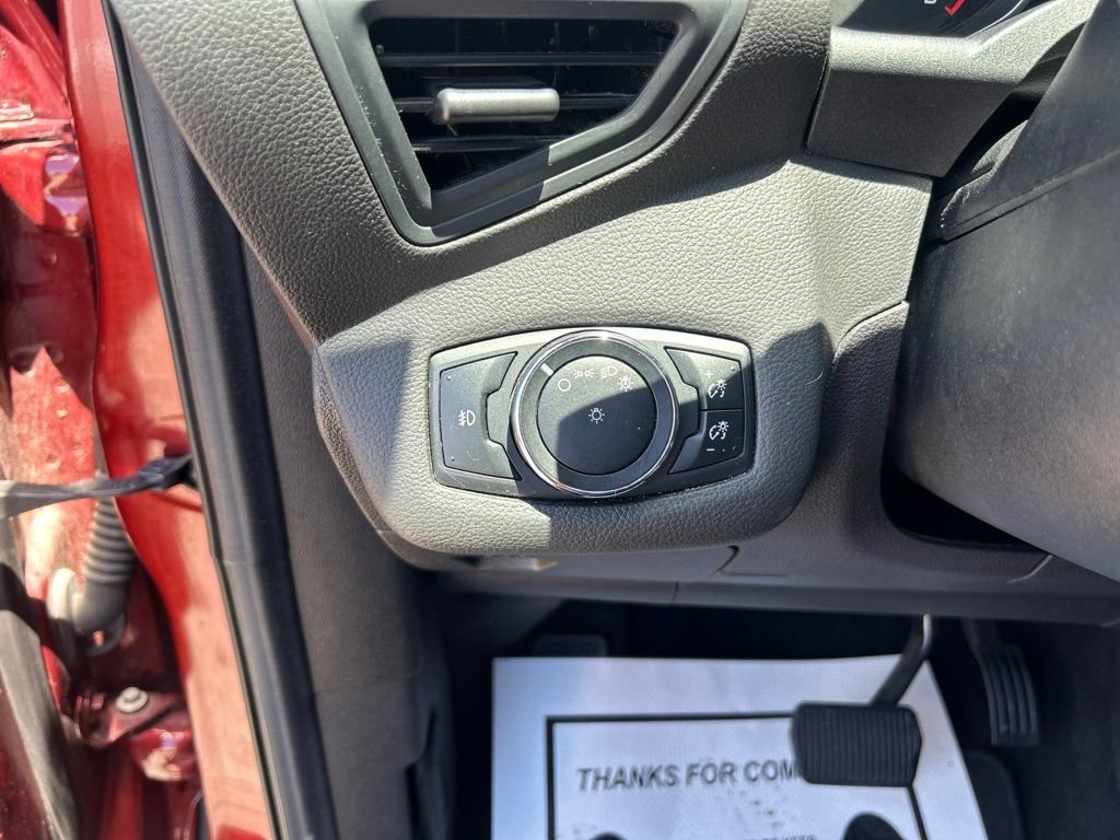 Used 2015 Ford Escape SE FWD image 25