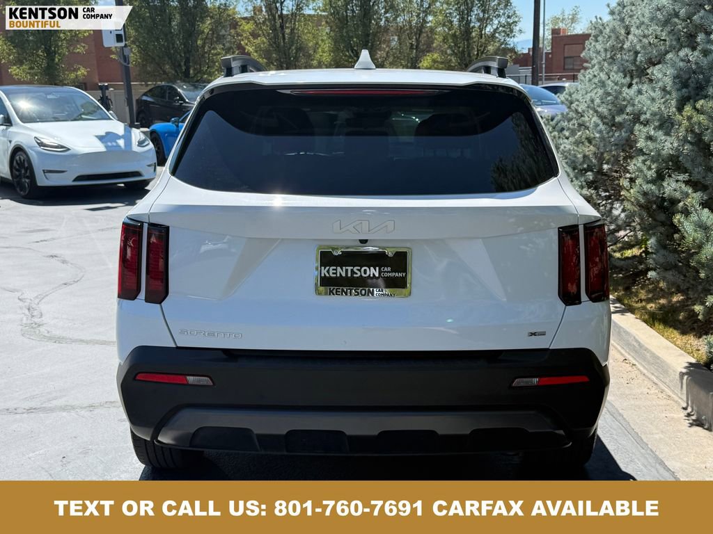 Used 2023 Kia Sorento S w/ Panoramic Sunroof Package AWD/4WD image 7