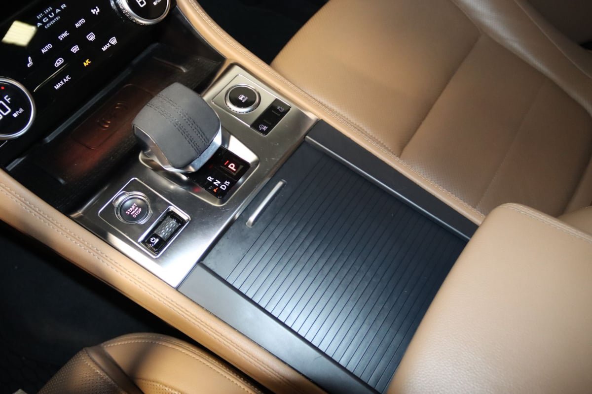 Used 2023 Jaguar F-PACE S AWD/4WD image 36