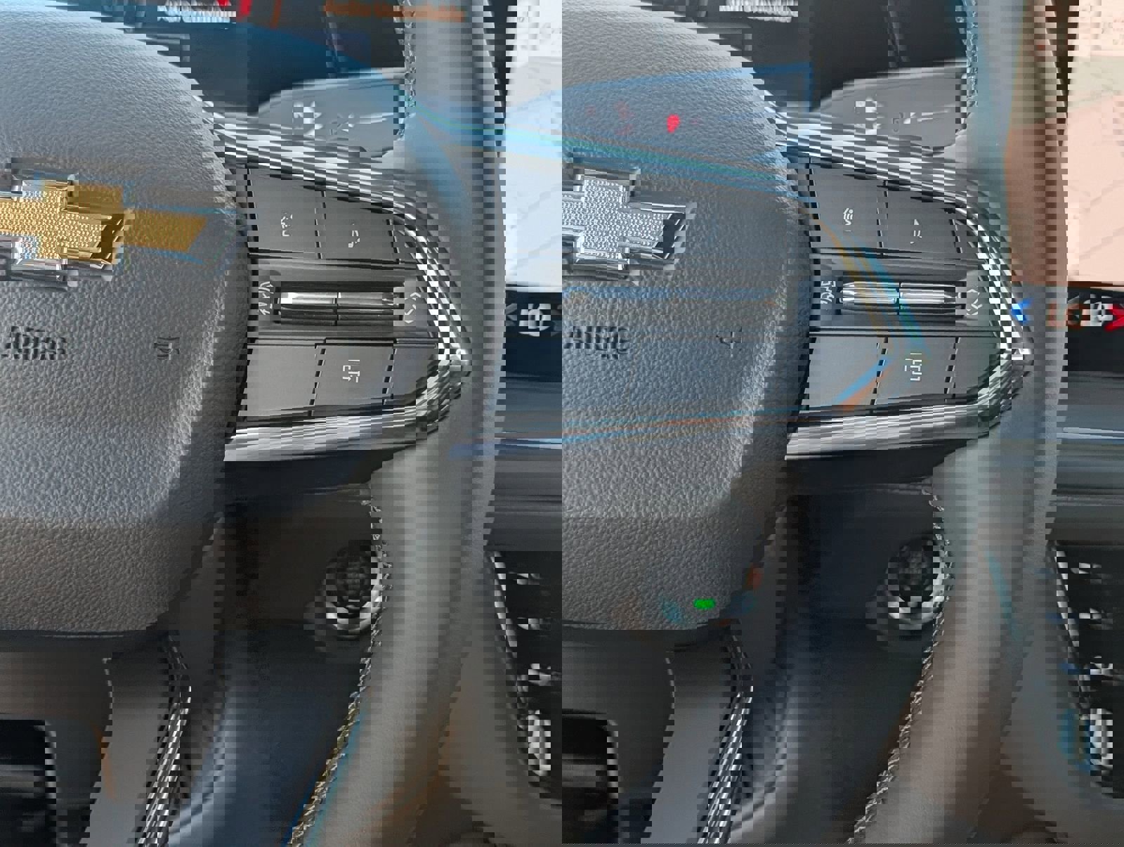 New 2026 Chevrolet Suburban LS image 12