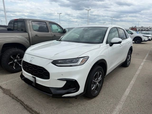 Used 2025 Honda HR-V EX-L image 3