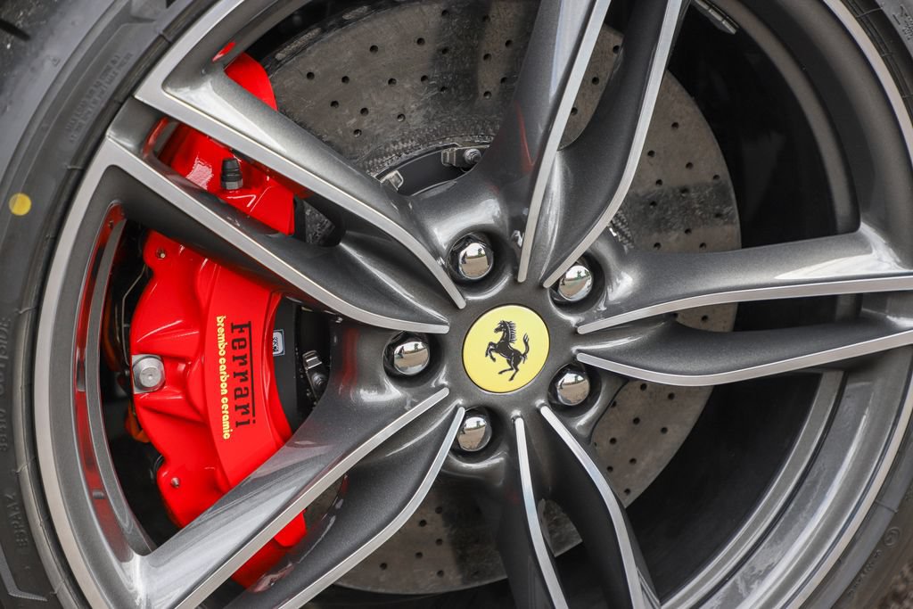 Certified 2026 Ferrari Roma Spider RWD image 24