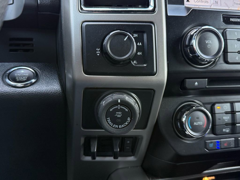 Used 2016 Ford F150 Lariat image 19