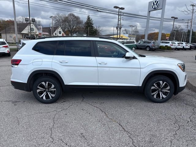 New 2026 Volkswagen Atlas SE image 2