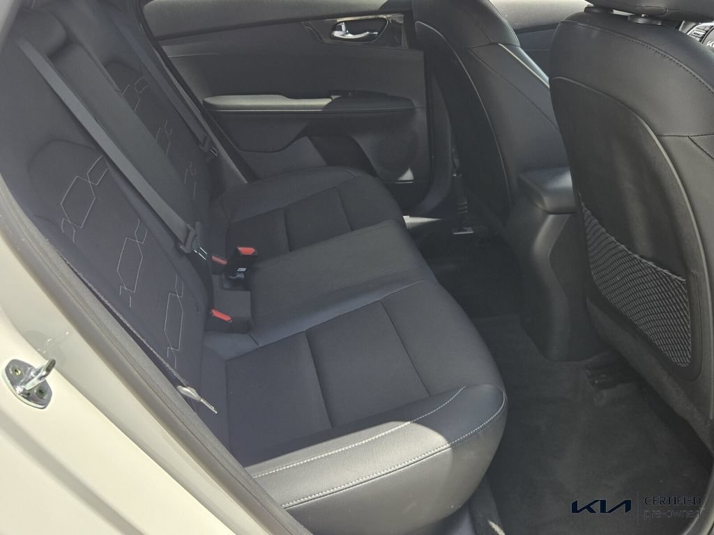 Certified 2022 Kia Forte GT-Line FWD image 17