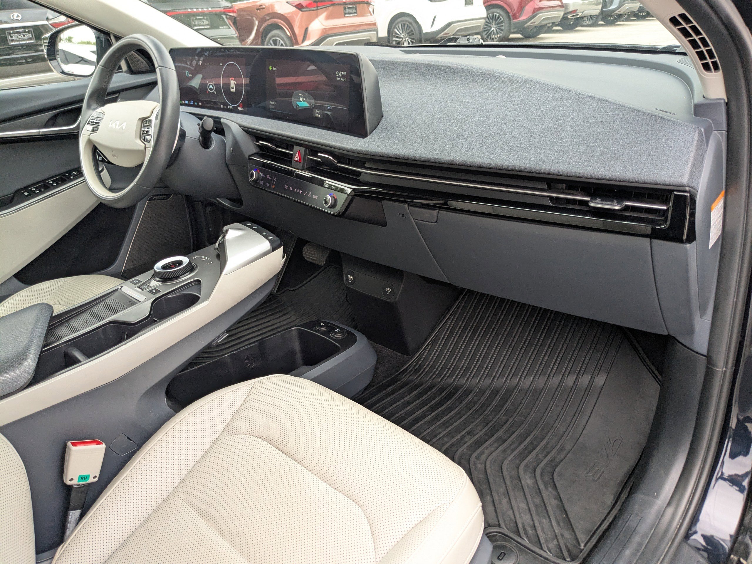 Used 2022 Kia EV6 Wind RWD image 21