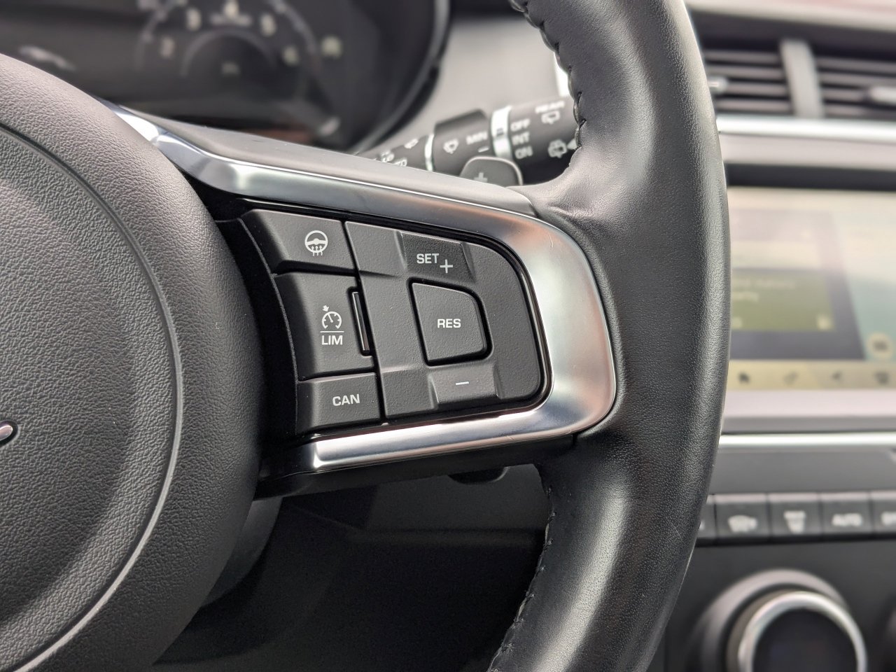 Used 2020 Jaguar E-PACE Checkered Flag image 30