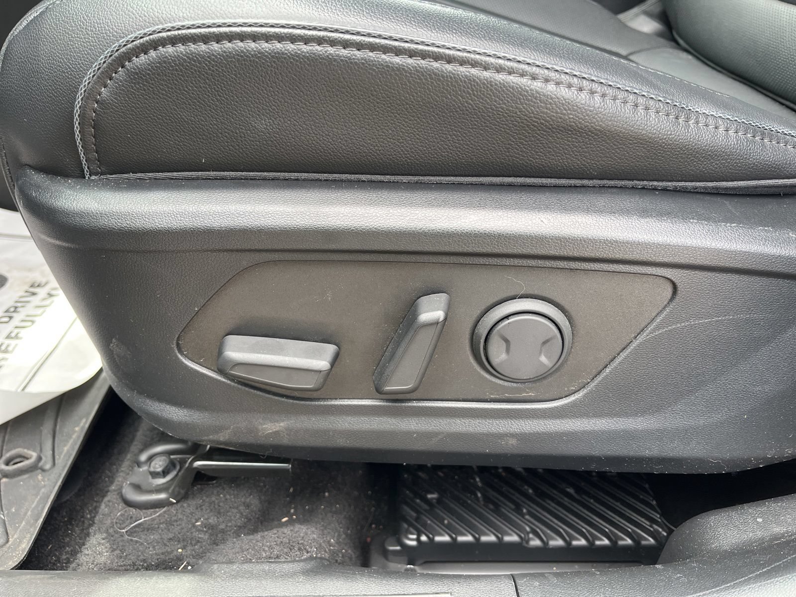 Used 2025 Hyundai Tucson Limited AWD/4WD image 21