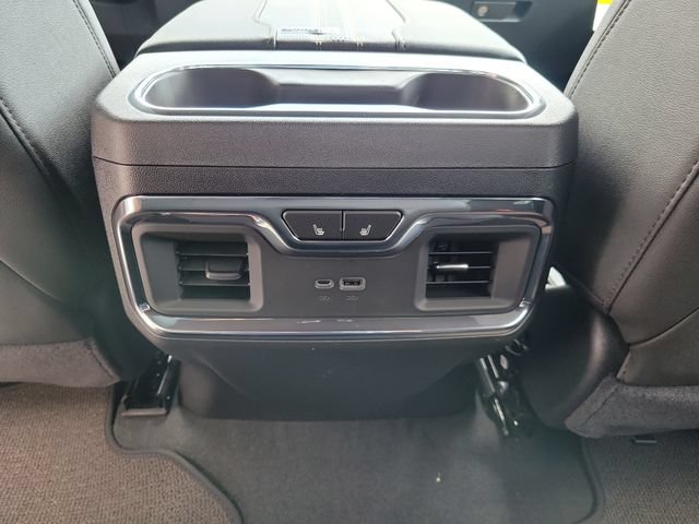 New 2026 Chevrolet Silverado 1500 High Country w/ Technology Package AWD/4WD image 15