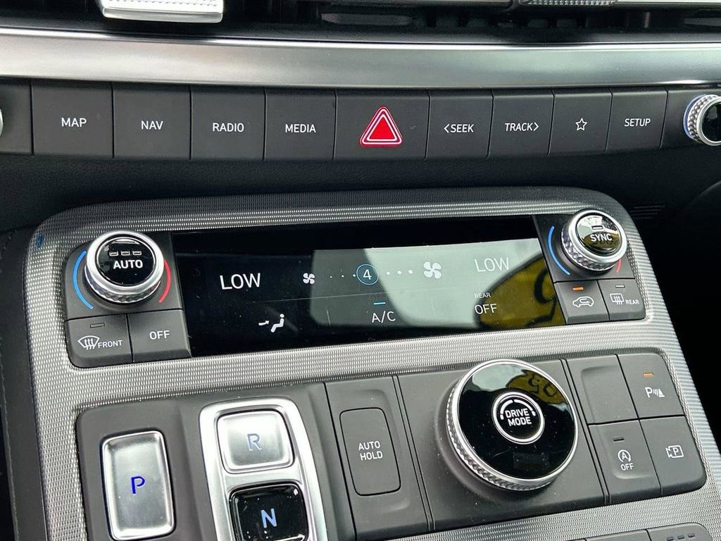 Used 2025 Hyundai Palisade Calligraphy image 29