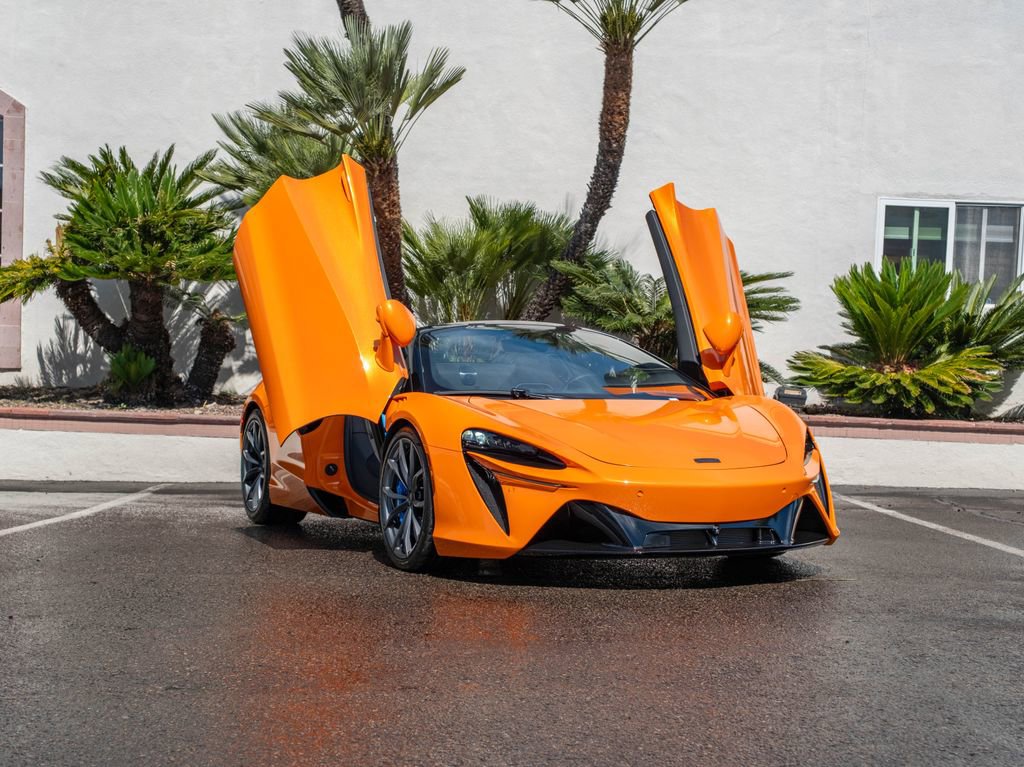New 2026 McLaren Artura Spider image 30