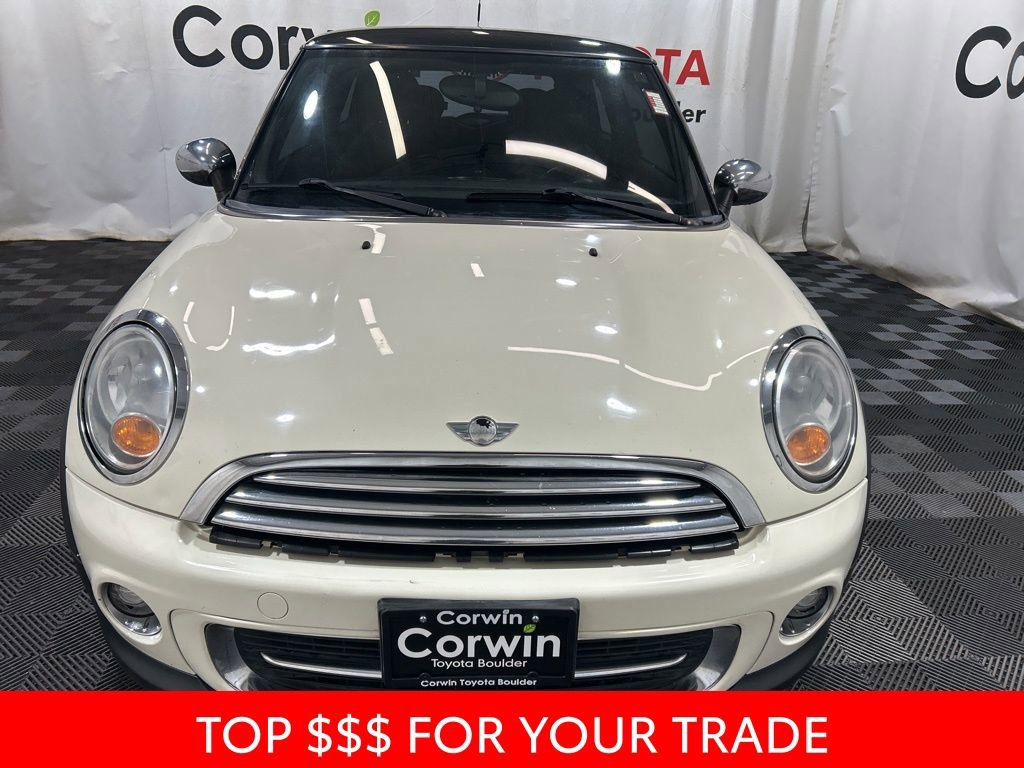 Used 2011 MINI Cooper Hardtop image 2