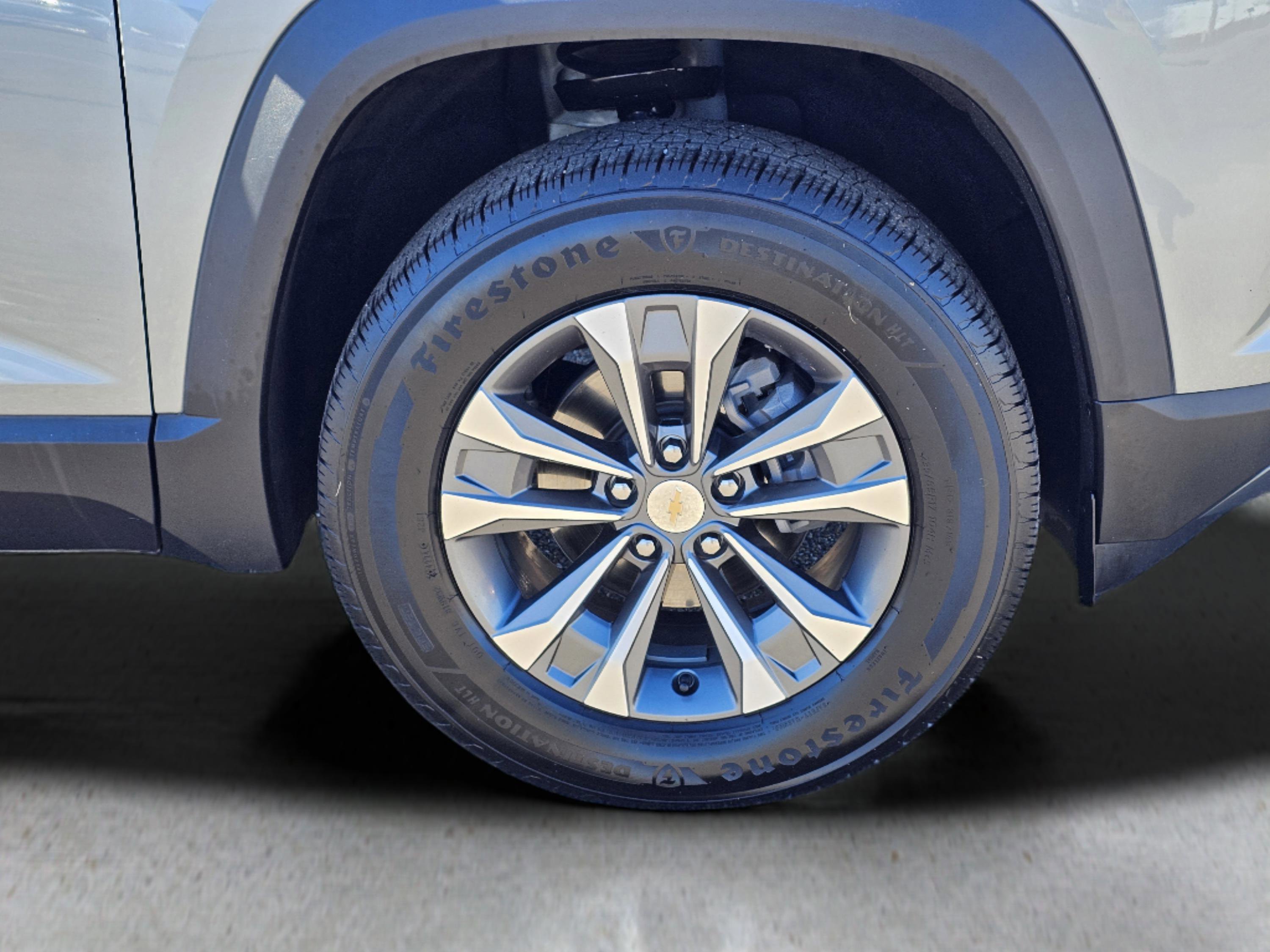 Used 2025 Chevrolet Equinox LT image 6