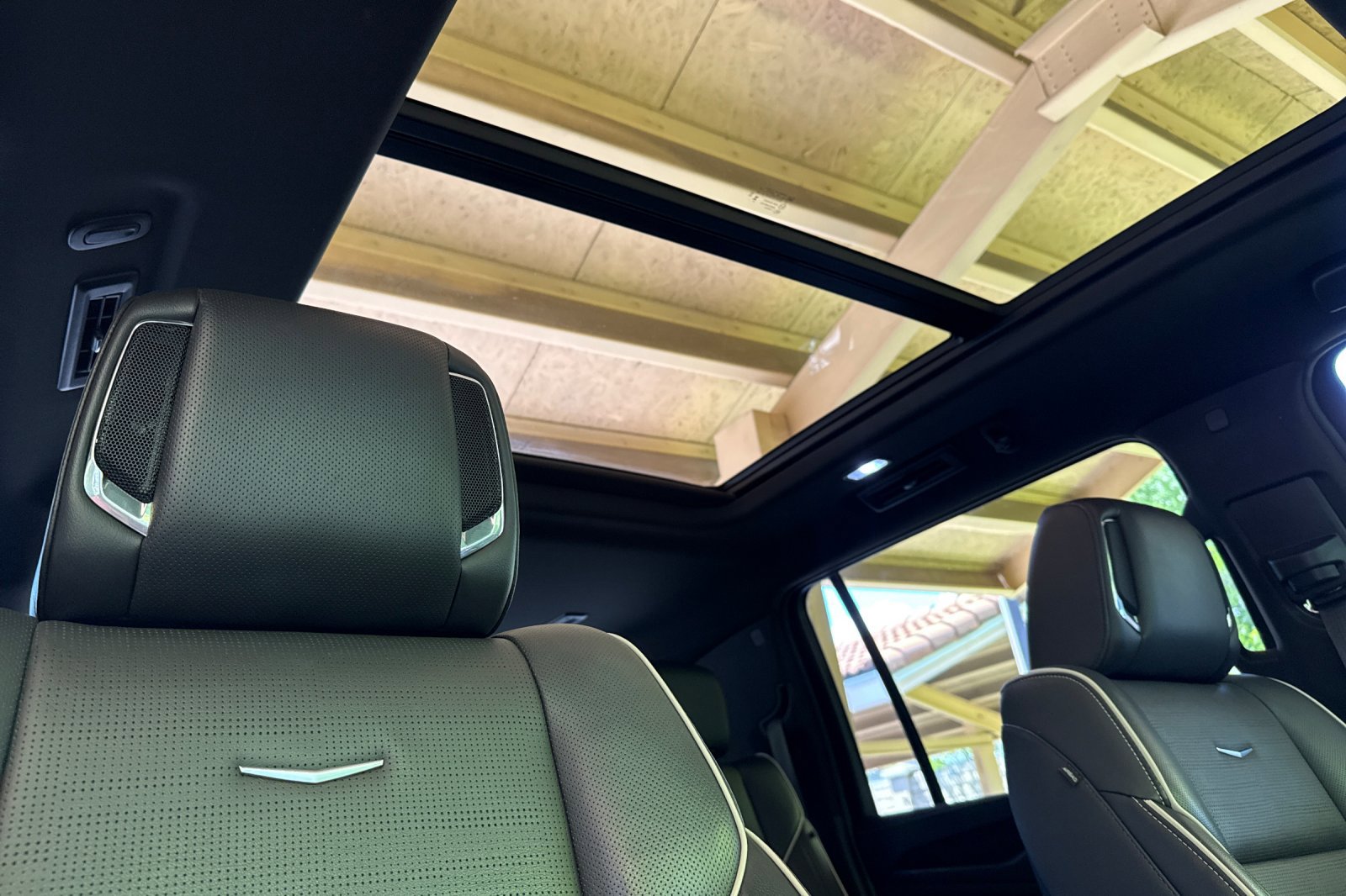 Used 2023 Cadillac Escalade ESV Sport w/ Touring Package AWD/4WD image 22