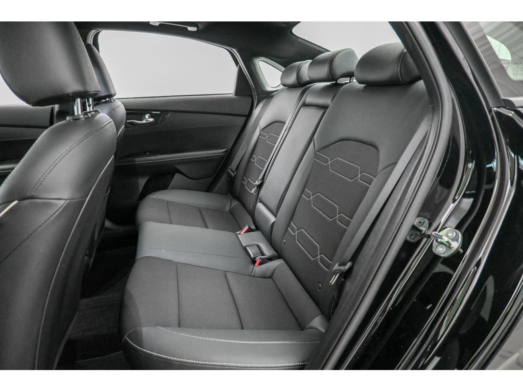 Used 2024 Kia Forte GT-Line w/ GT-Line Premium Package image 20