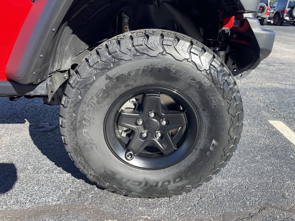 New 2024 Jeep Wrangler Unlimited Rubicon w/ Technology Group image 29