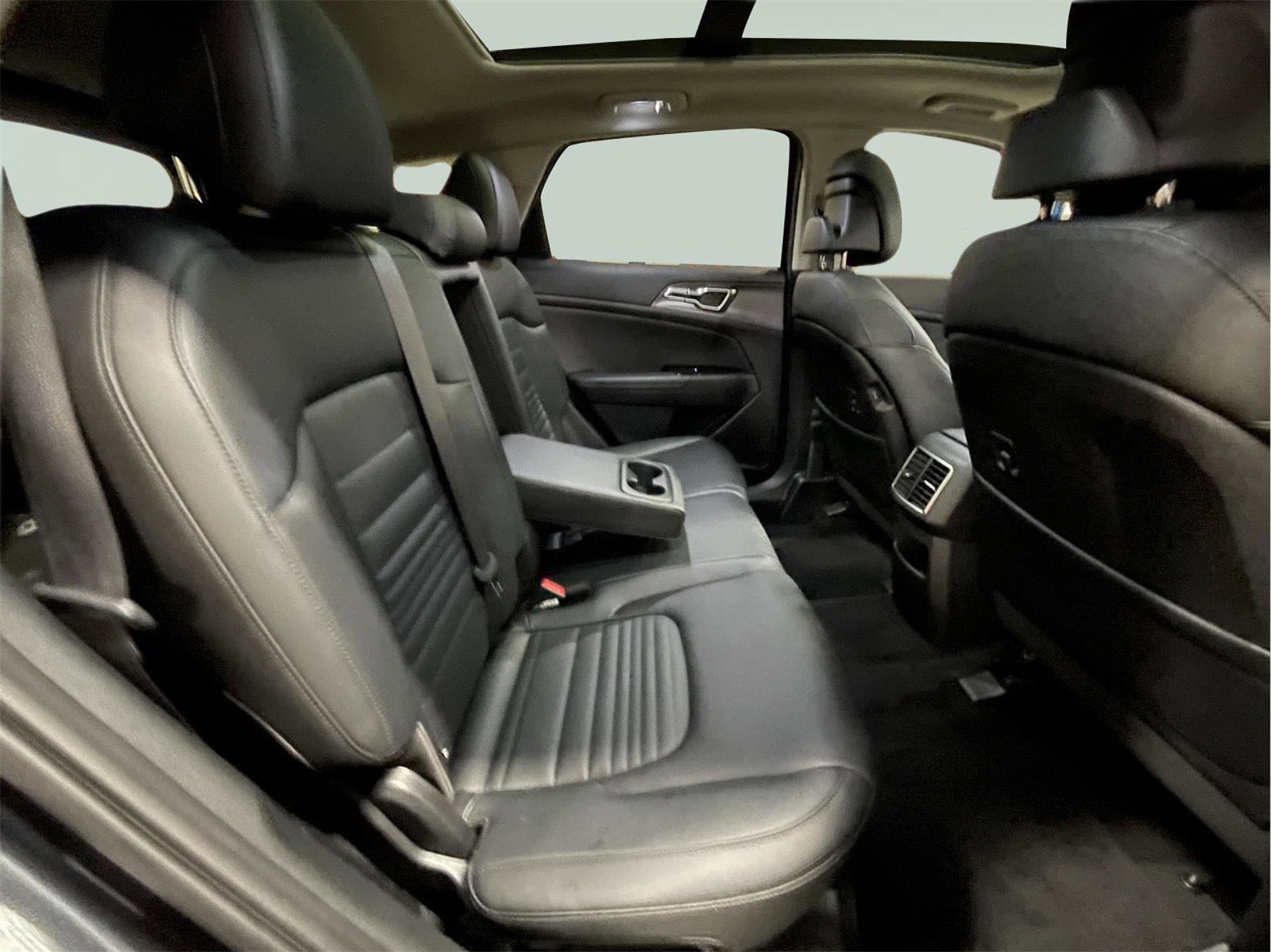 Used 2023 Kia Sportage SX image 20