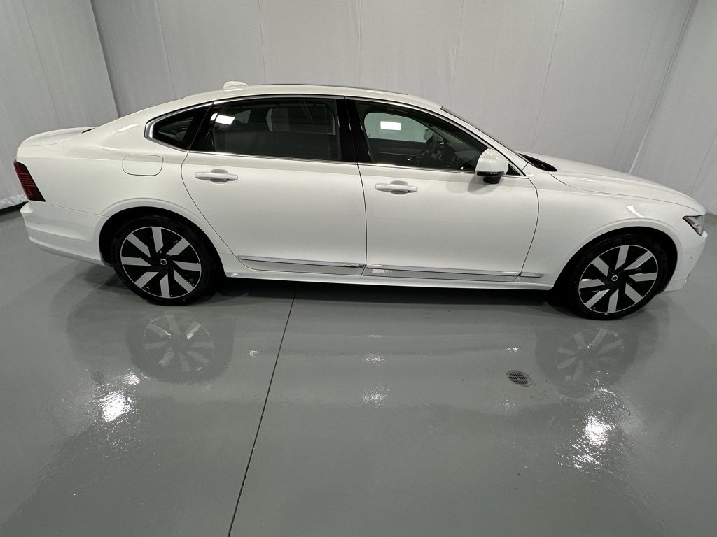 New 2024 Volvo S90 T8 Ultimate w/ Protection Package image 5