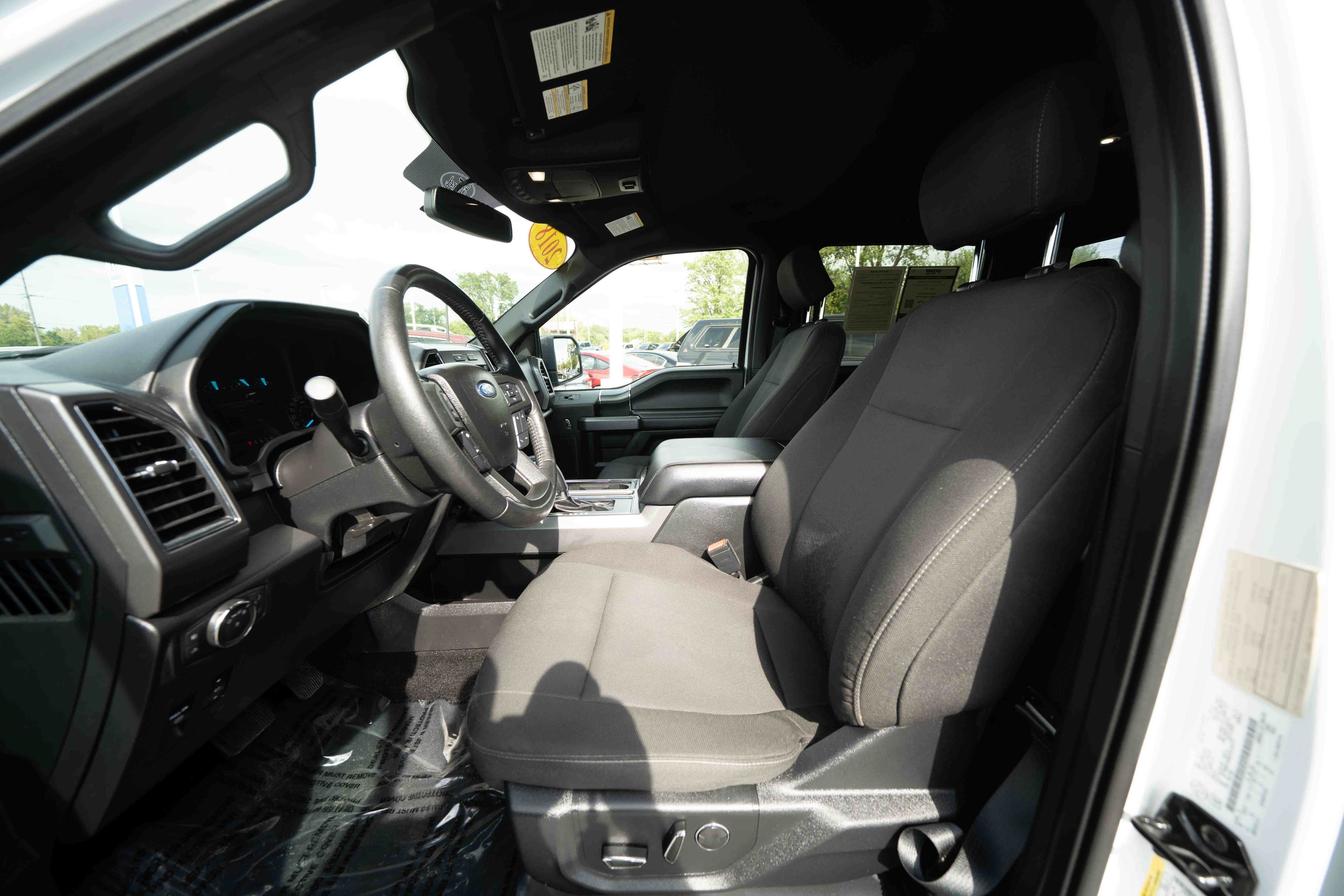 Used 2018 Ford F150 XLT w/ Equipment Group 302A Luxury AWD/4WD image 9