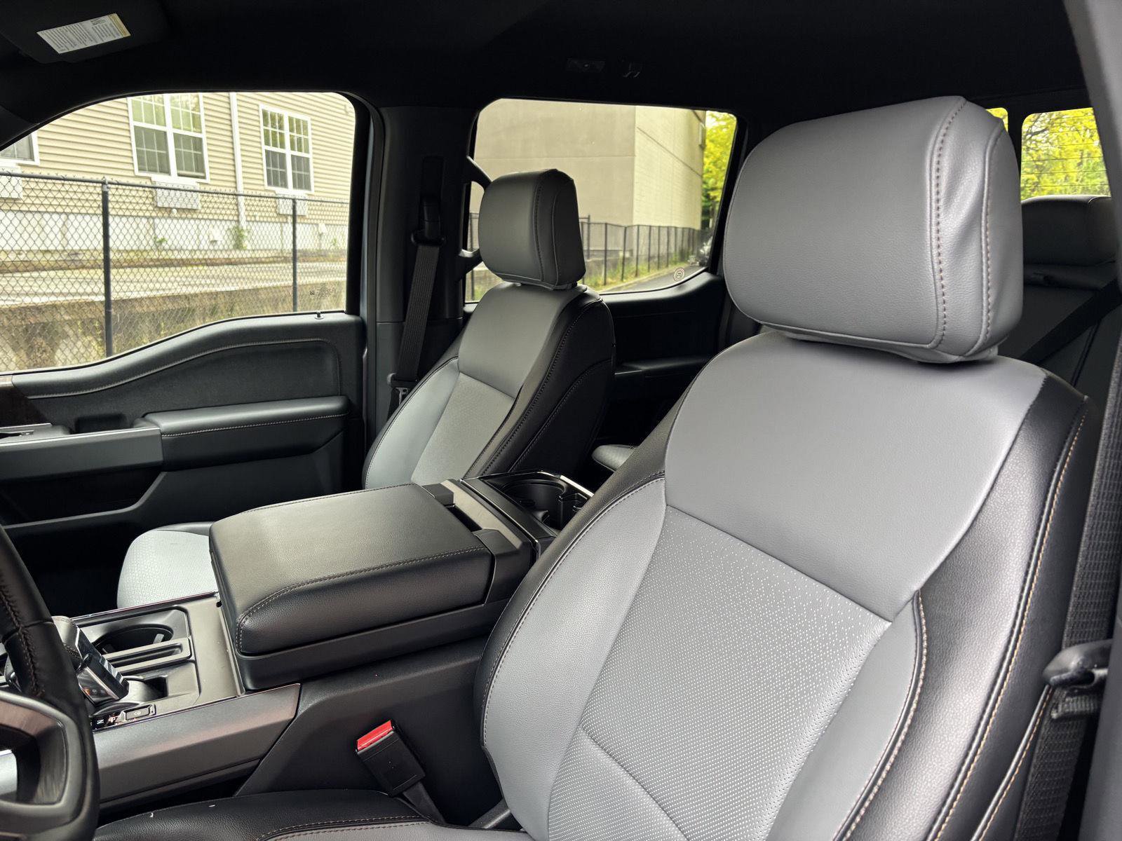Used 2022 Ford F150 Lightning Lariat AWD/4WD image 12