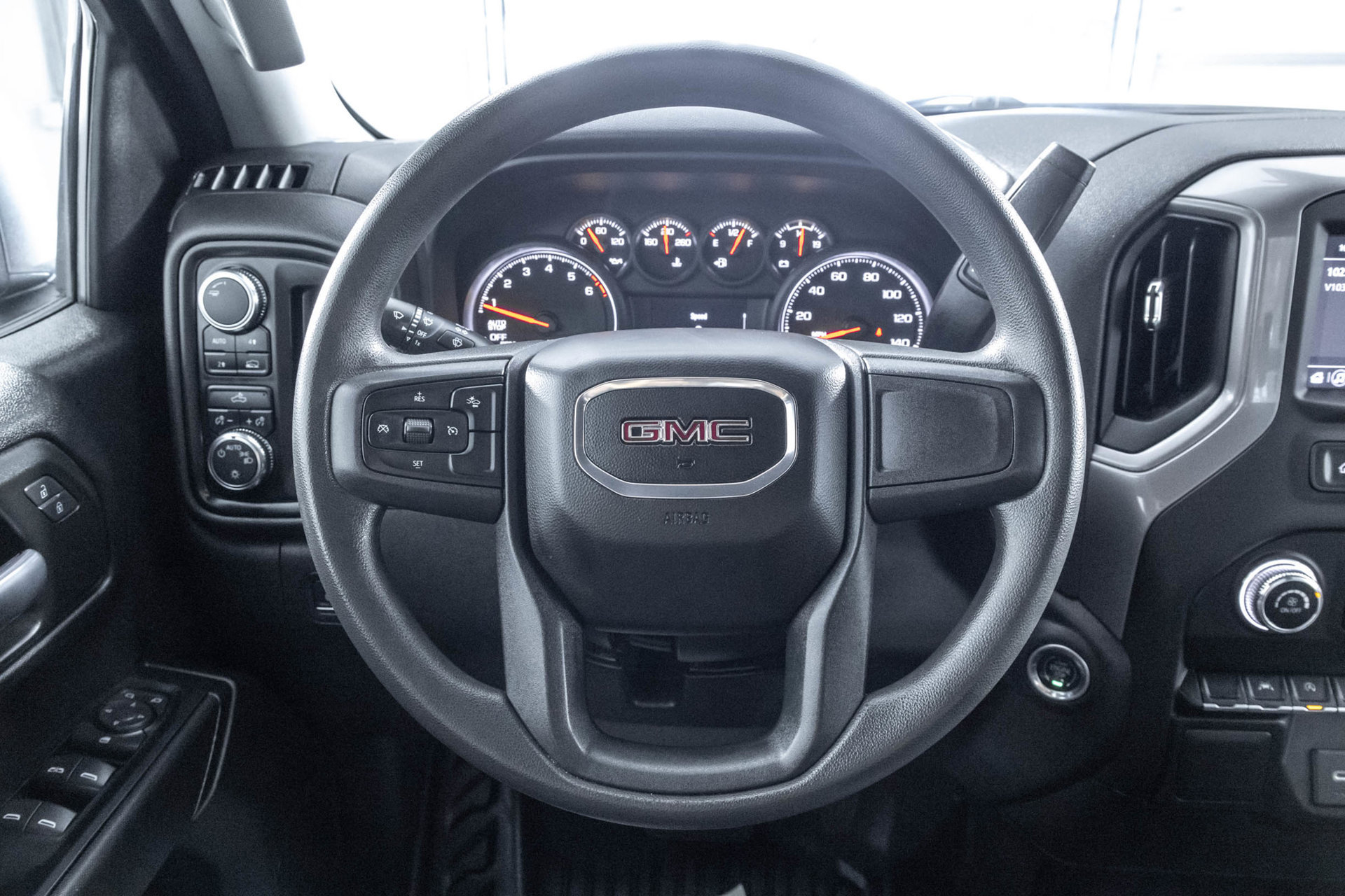 Used 2023 GMC Sierra 1500 Pro w/ Convenience Package AWD/4WD image 26
