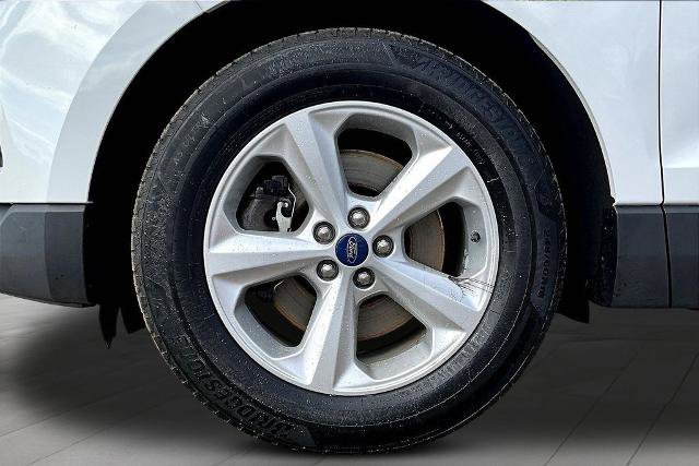 Certified 2020 Ford Edge SE image 9