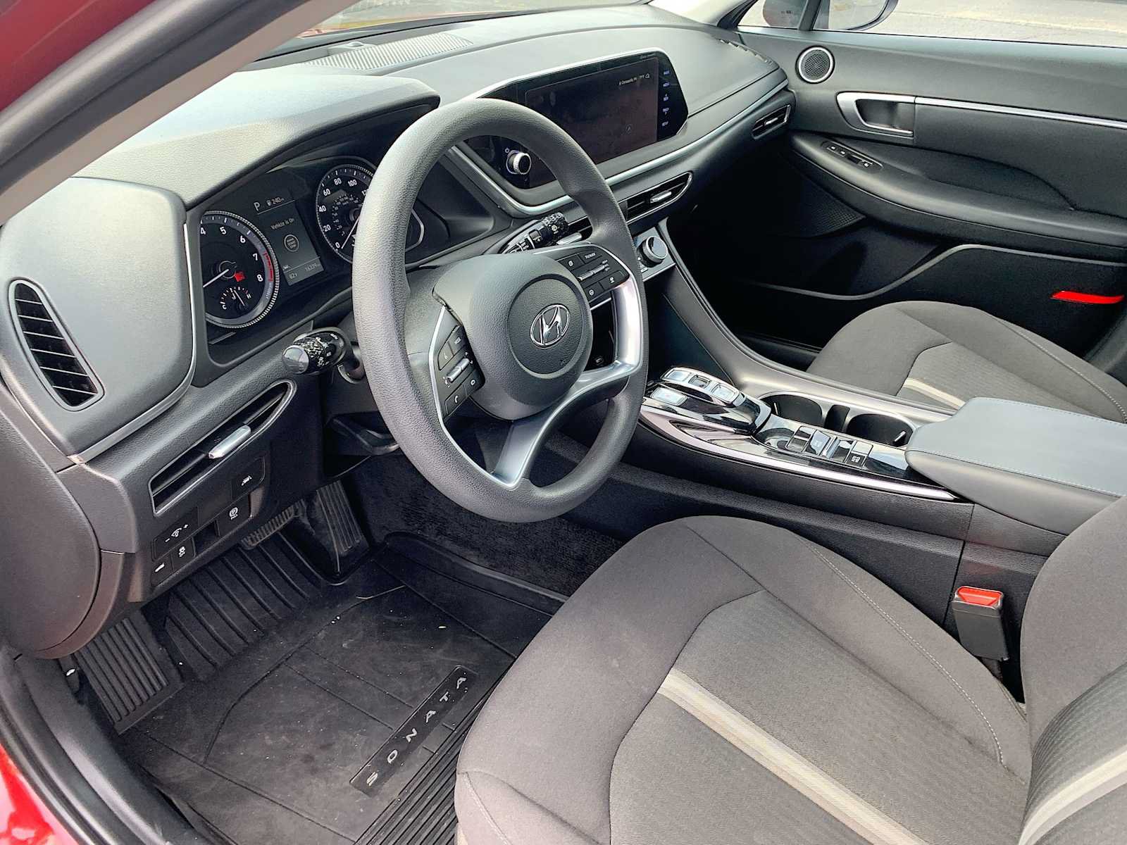 Used 2023 Hyundai Sonata SEL w/ Preferred Accessory Package FWD image 10