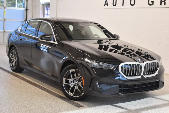 New 2027 BMW 530i xDrive w/ Premium Package AWD/4WD image 1