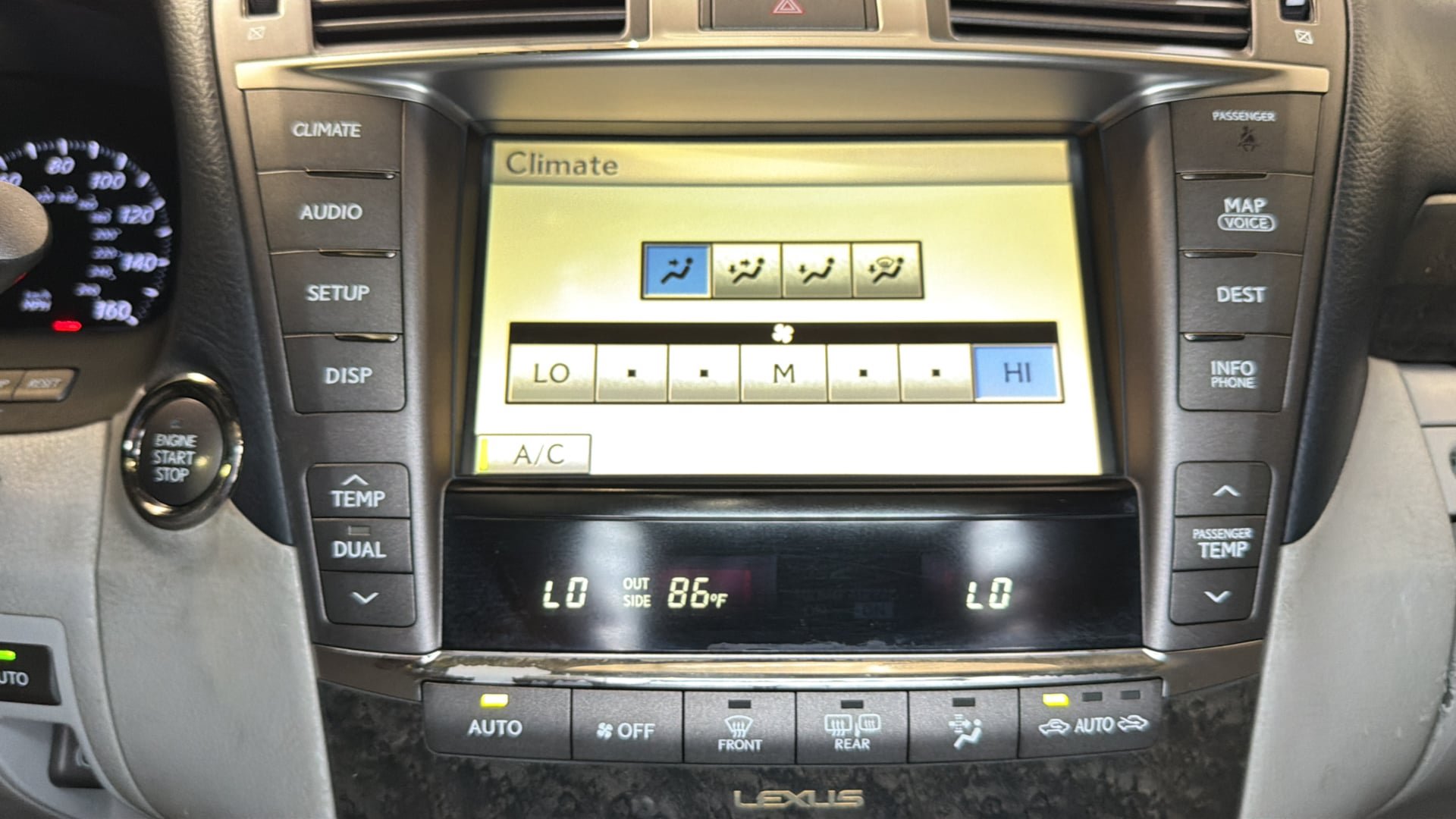 Used 2012 Lexus LS 460 w/ Luxury Value Edition RWD image 28