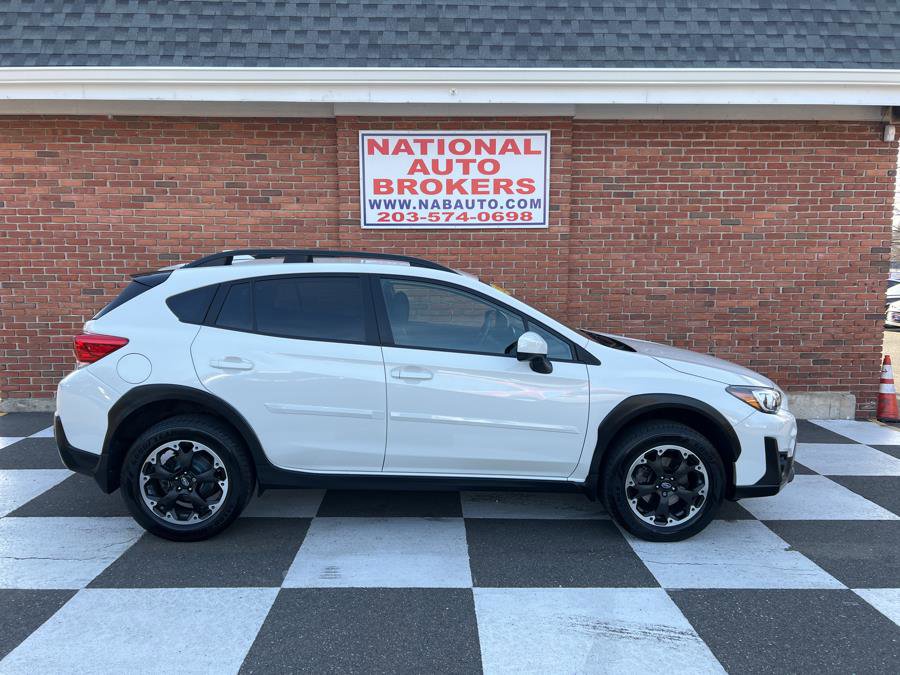 Used 2021 Subaru Crosstrek 2.0i Premium image 2