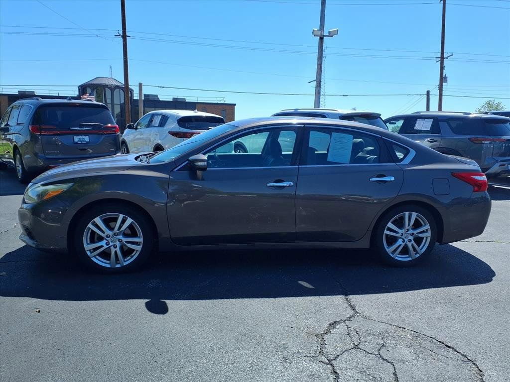 Used 2016 Nissan Altima 3.5 SL FWD image 23
