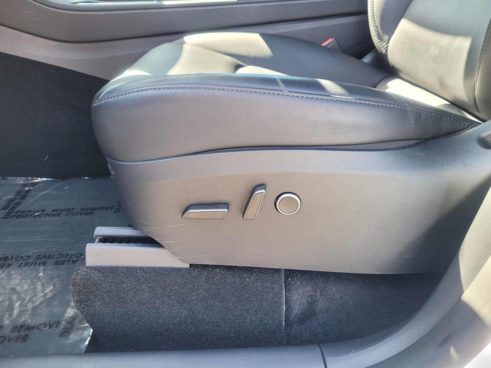 Used 2025 Tesla Model Y Long Range image 12