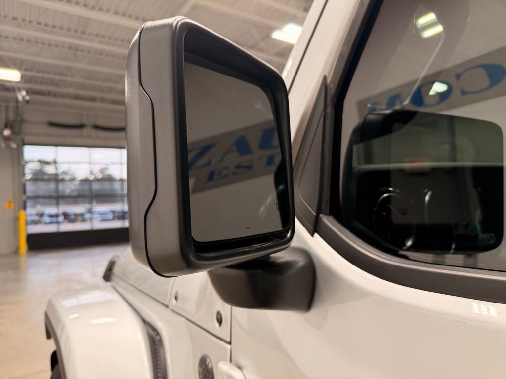 Used 2023 Jeep Wrangler Unlimited Sahara image 18