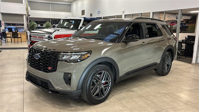 New 2026 Ford Explorer ST w/ Sun And Sound Package image 3