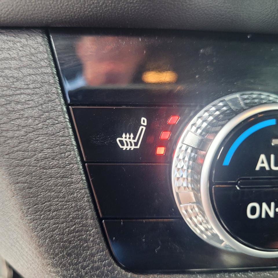 Used 2023 Mitsubishi Outlander SE AWD/4WD image 22