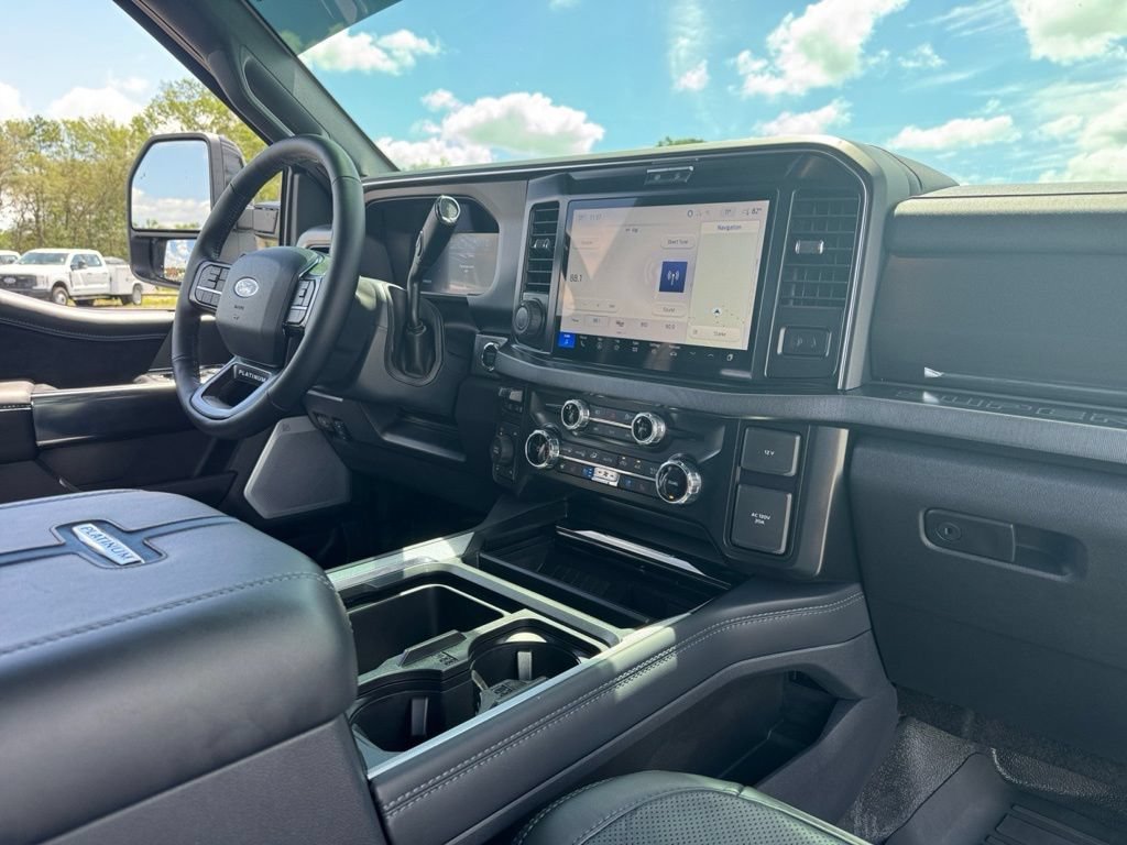 Used 2026 Ford F250 Platinum AWD/4WD image 21