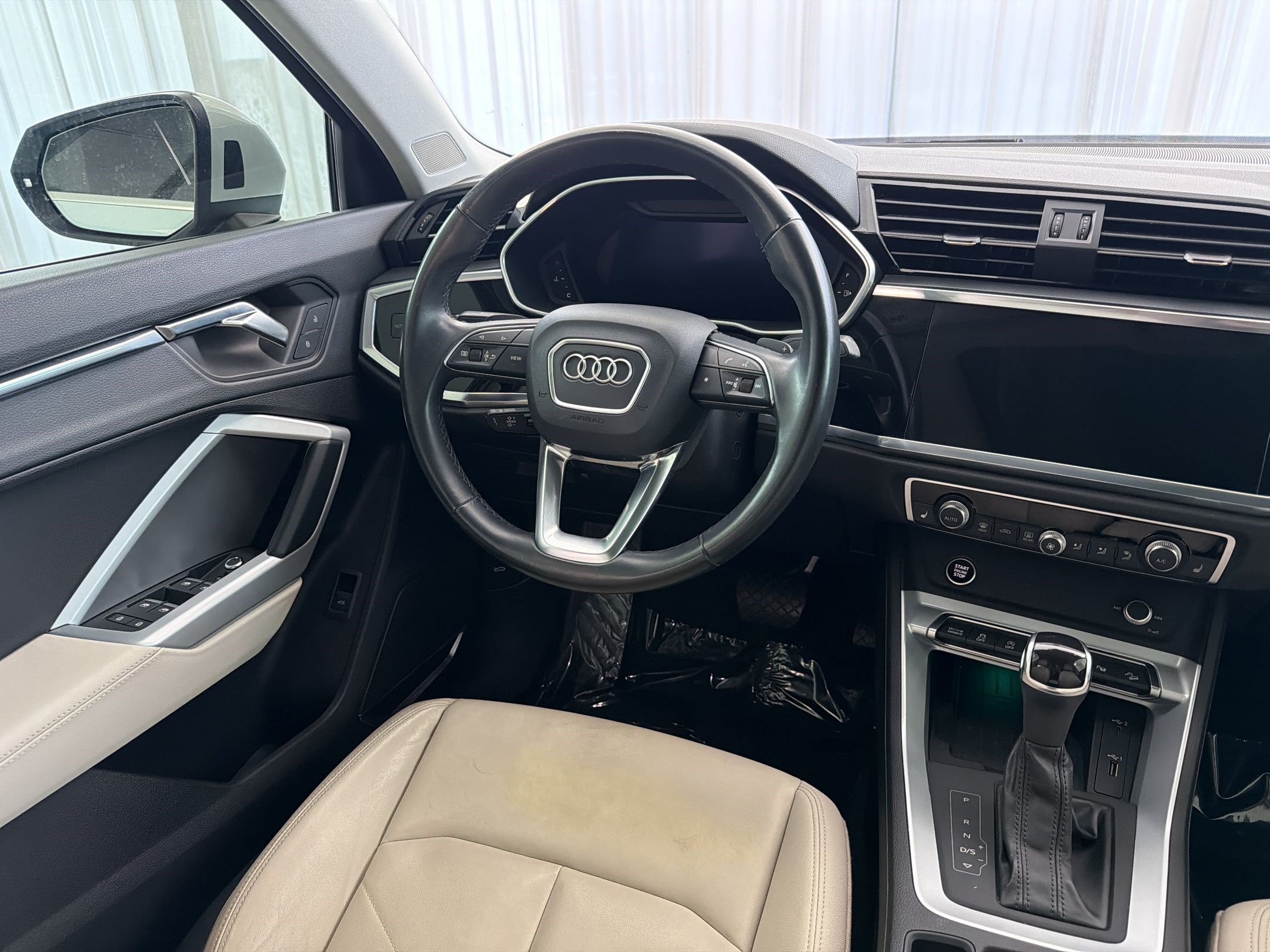 Used 2021 Audi Q3 2.0T Premium Plus w/ Premium Plus Package AWD/4WD image 30