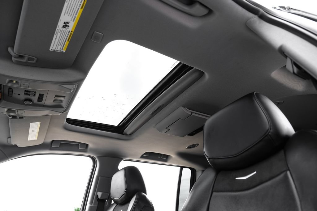 Used 2019 Cadillac Escalade ESV Premium Luxury RWD image 4