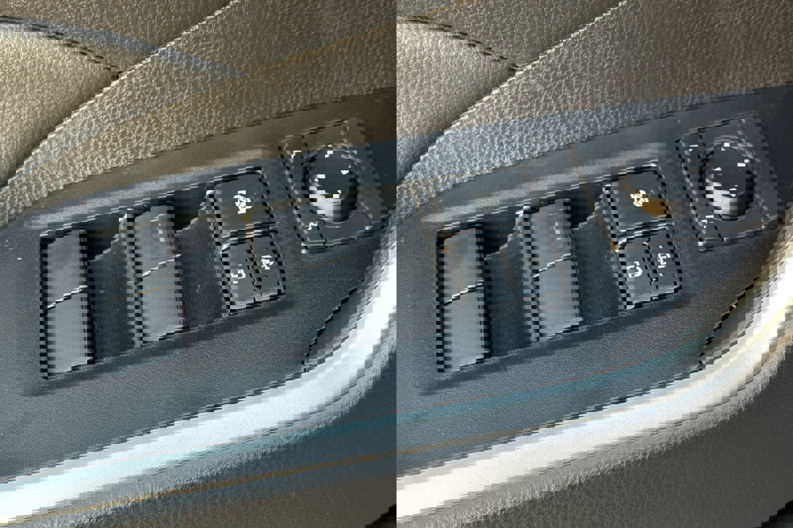 New 2025 Toyota RAV4 LE image 12