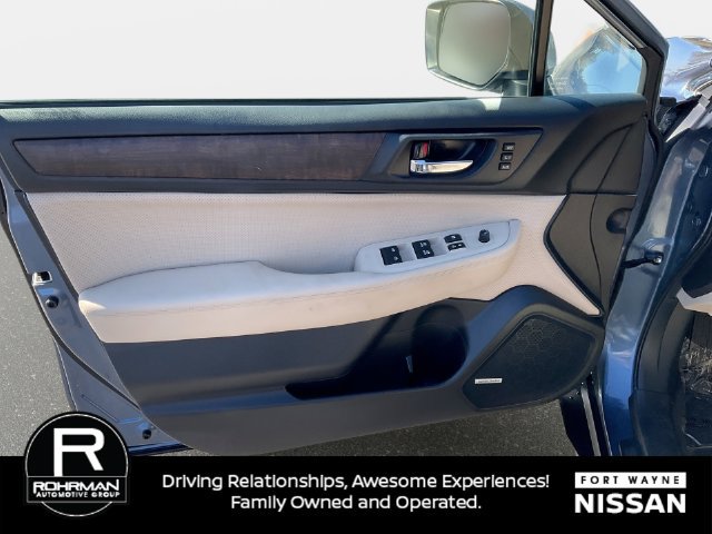 Used 2017 Subaru Outback 2.5i Limited AWD/4WD image 29