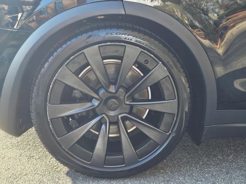 Used 2022 Tesla Model X image 16