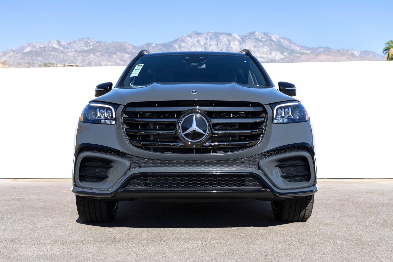Used 2026 Mercedes-Benz GLS 450 4MATIC image 4
