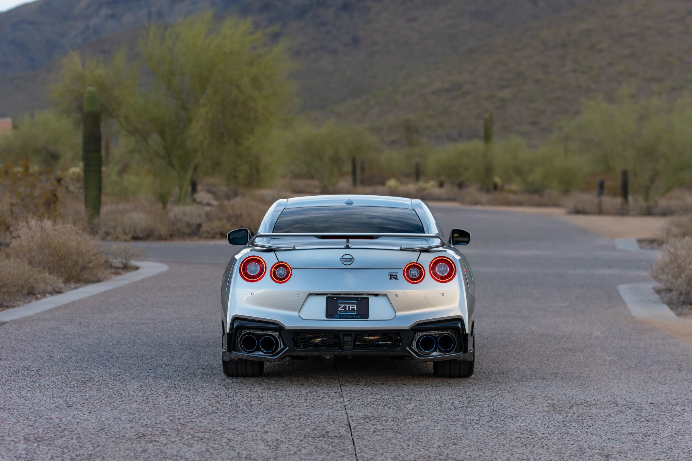 Used 2024 Nissan GT-R Premium w/ Floor Mat Package AWD/4WD image 13