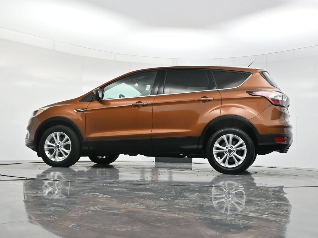 Used 2017 Ford Escape SE AWD/4WD image 49