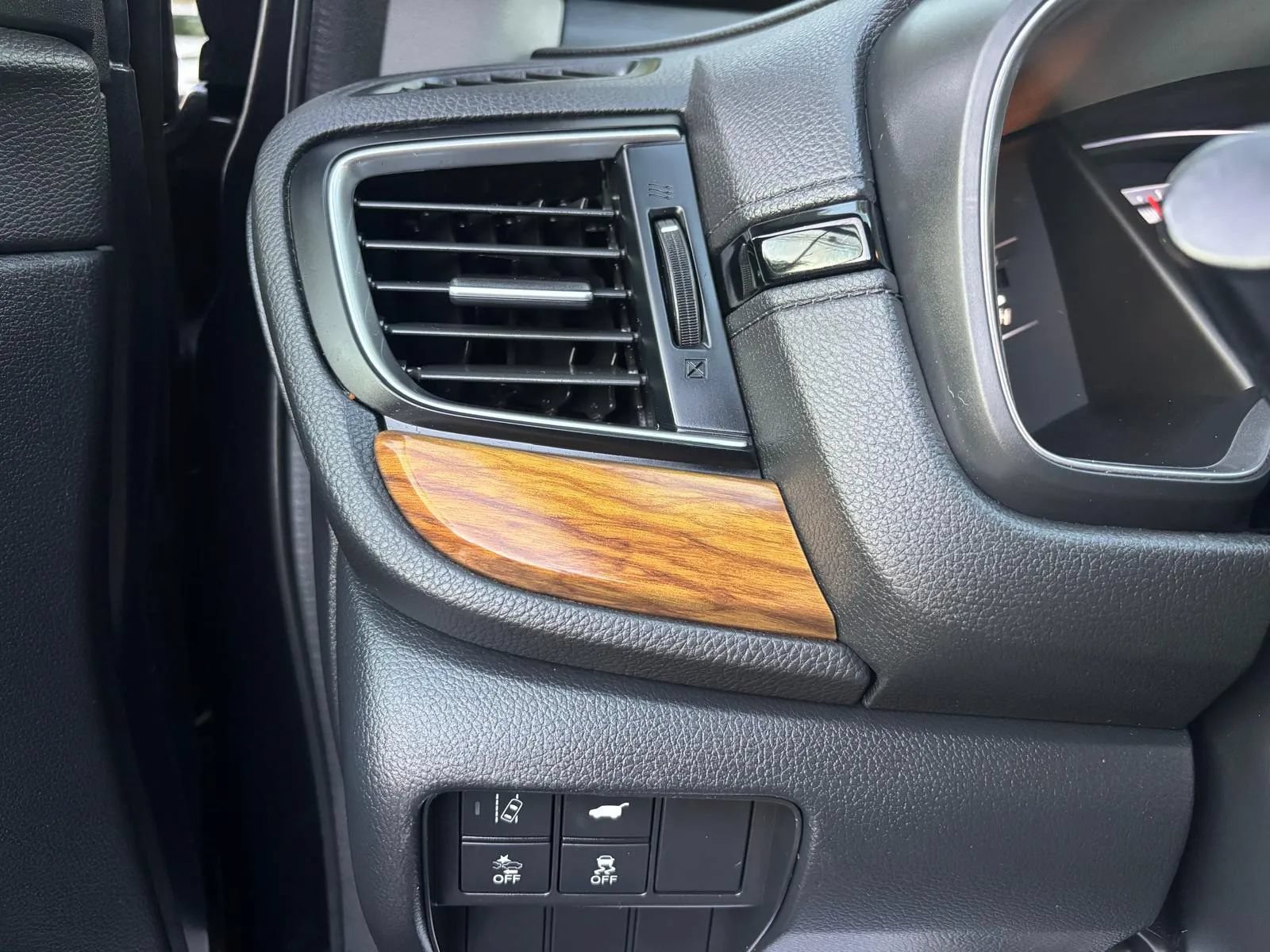 Used 2019 Honda CR-V EX-L image 16