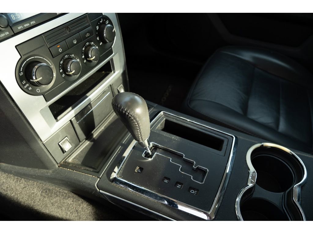 Used 2010 Dodge Charger R/T image 25