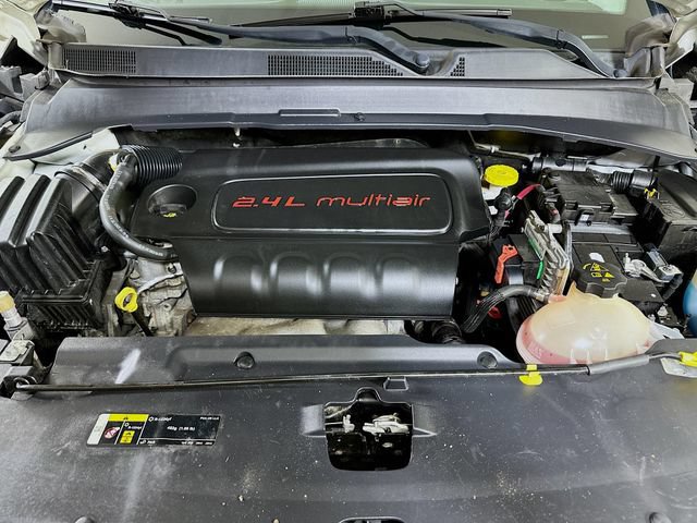 Used 2018 Jeep Compass Limited w/ Navigation Group AWD/4WD image 37